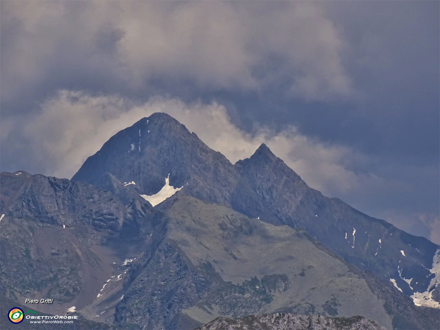 53 Maxi zoom in Pizzo del Diavolo.JPG